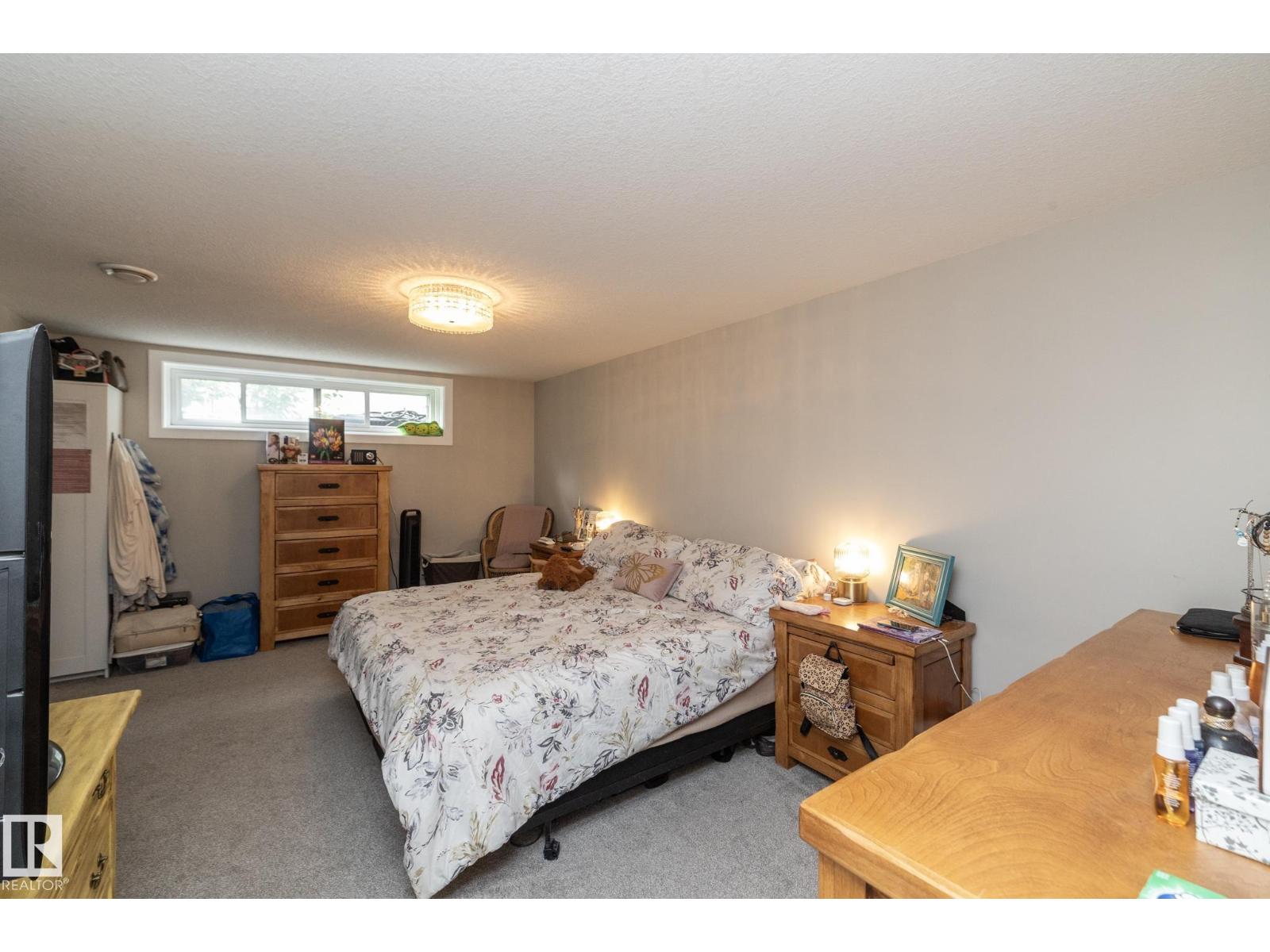 10623 75 ST NW - 41