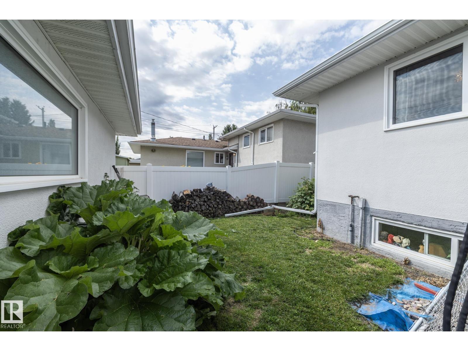 10623 75 ST NW - 59