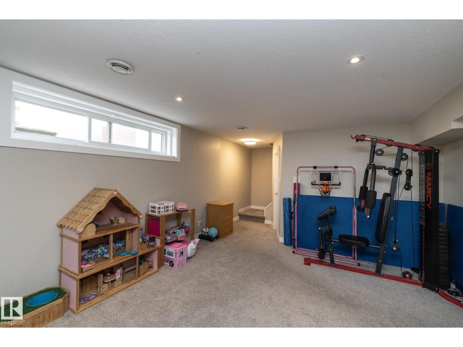 10623 75 ST NW - 51