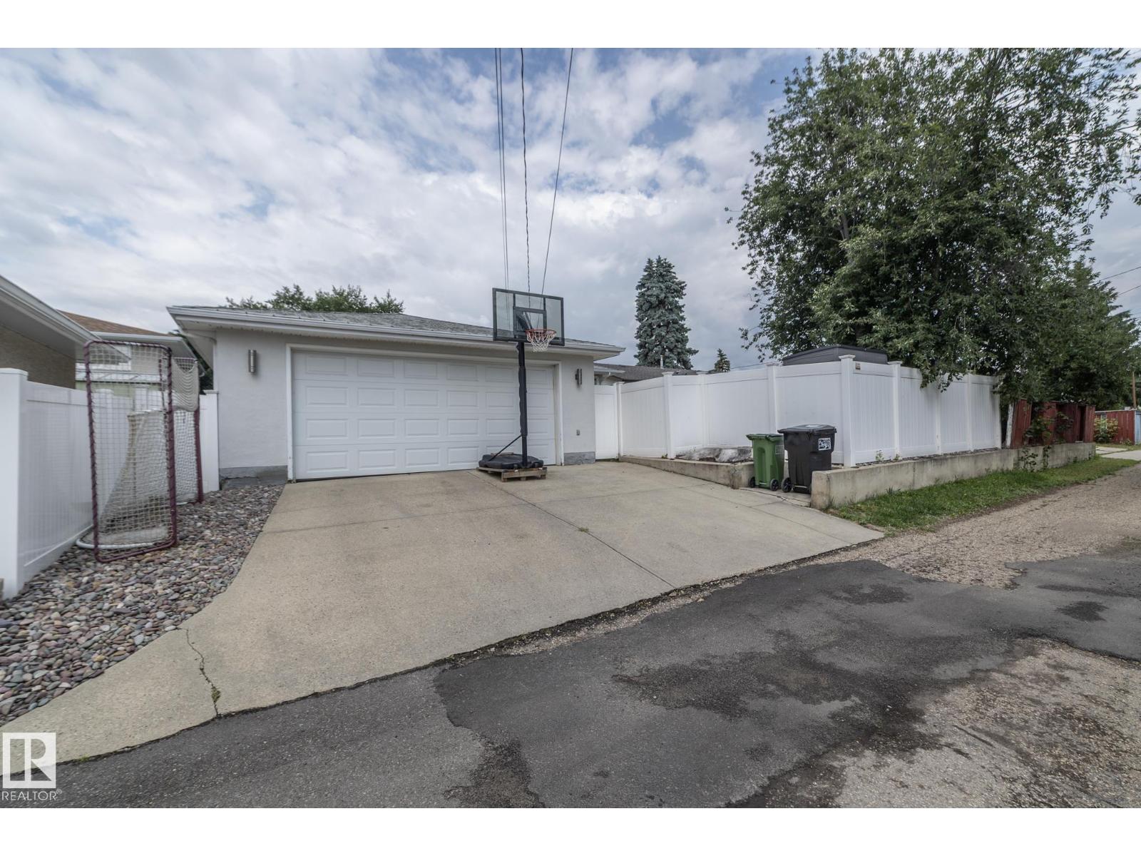 10623 75 ST NW - 69