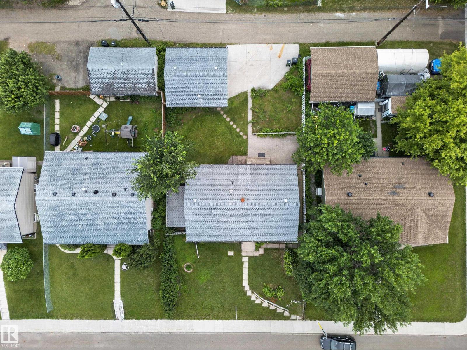 10623 75 ST NW - 72