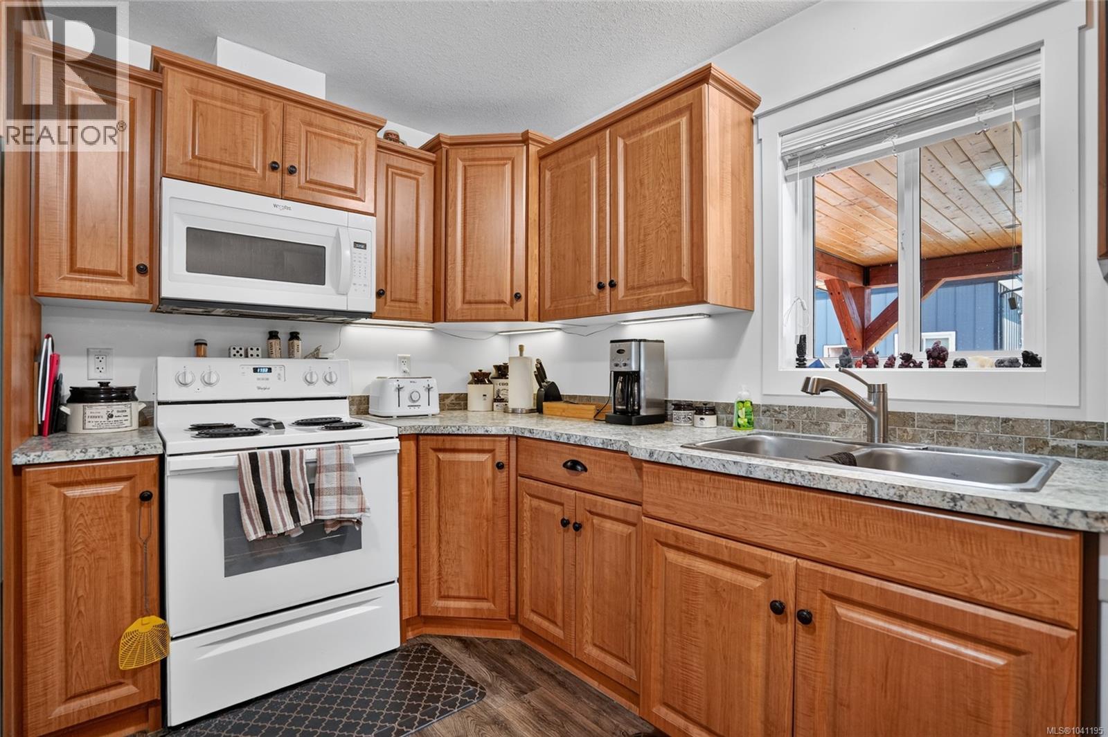 6353 Beaver Creek Rd - 22