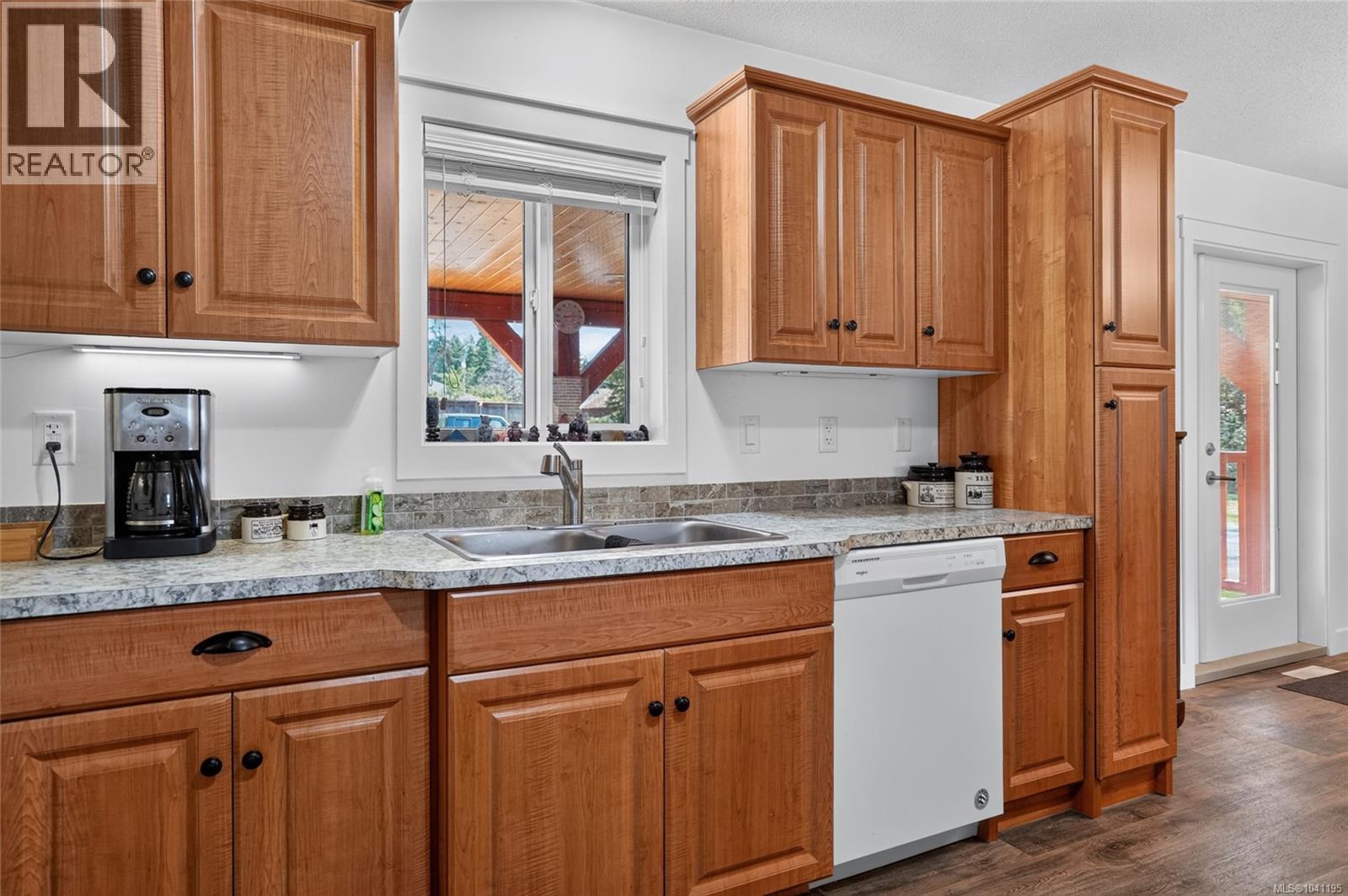 6353 Beaver Creek Rd - 23