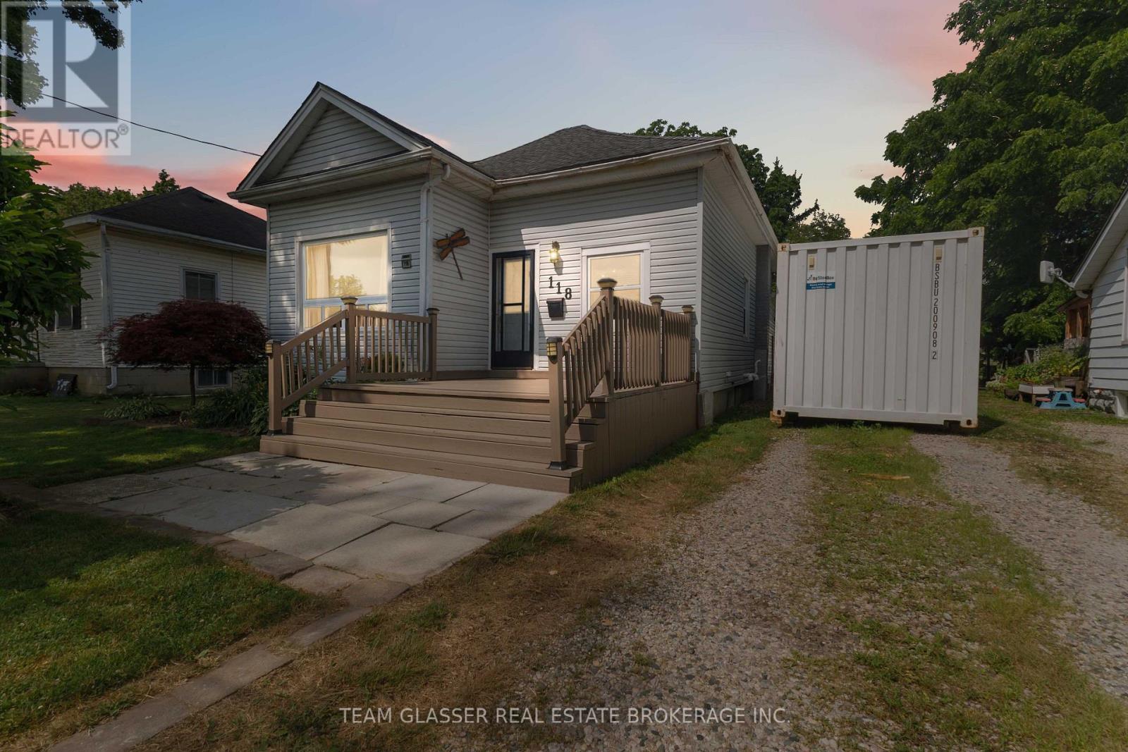 118 INKERMAN STREET - 1