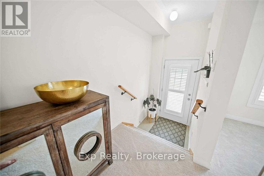 1435 GREEN ROAD - 6