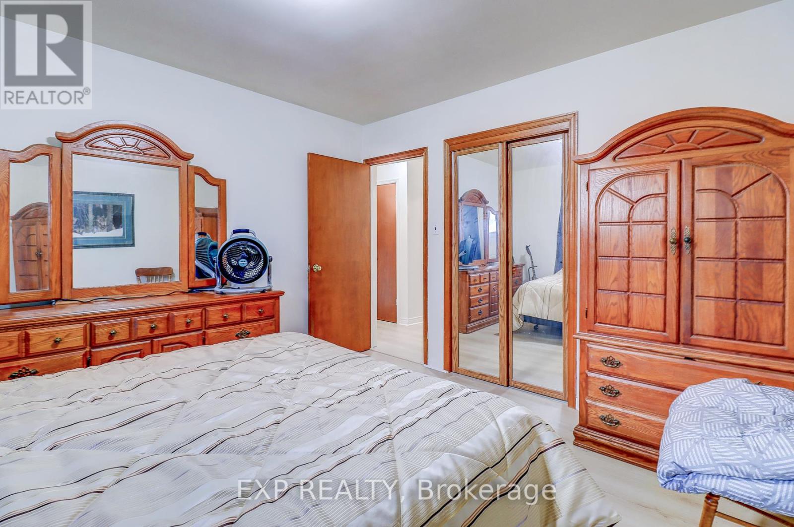 297 LINDEN STREET - Image 9