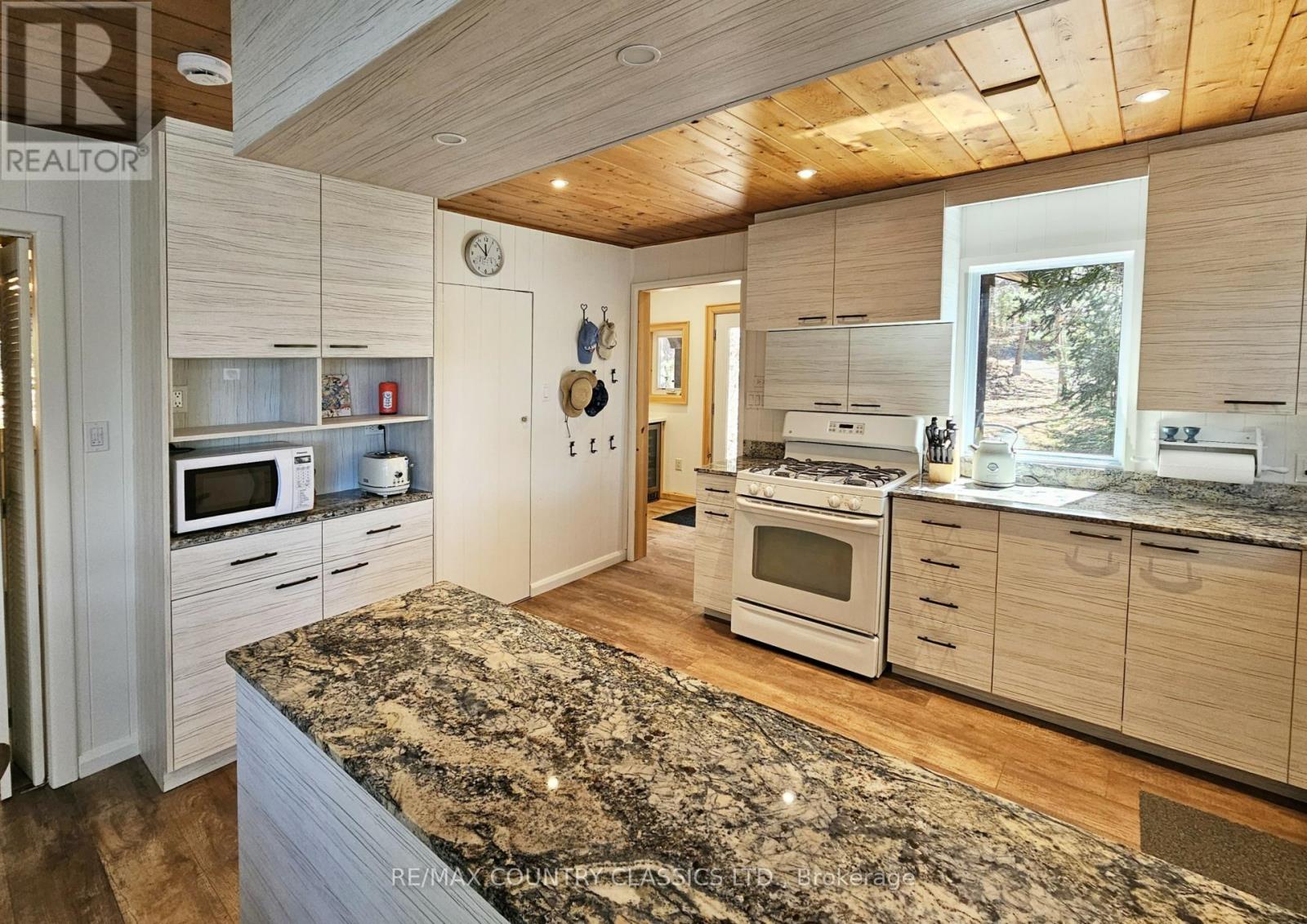 2378 PAPINEAU LAKE ROAD - 16