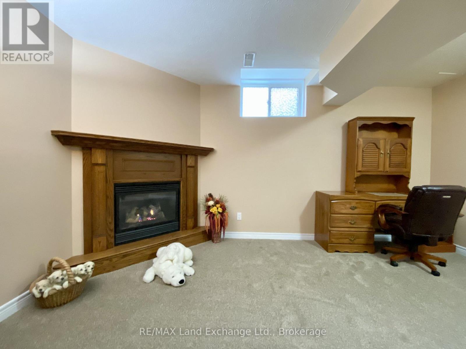 785 WOODLAND DRIVE - 24