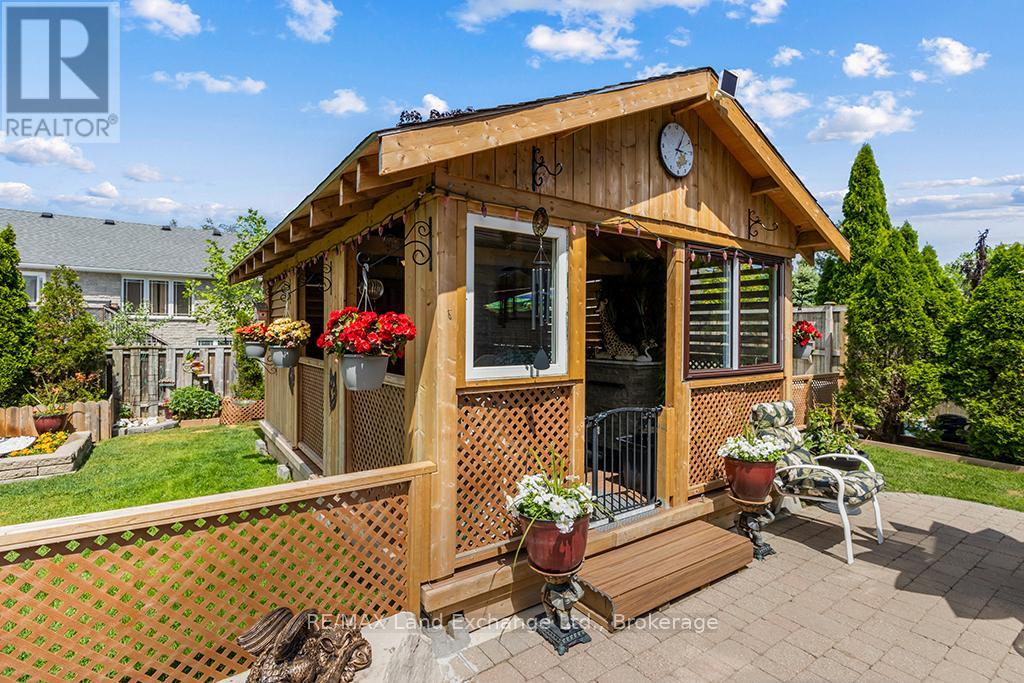 785 WOODLAND DRIVE - 35
