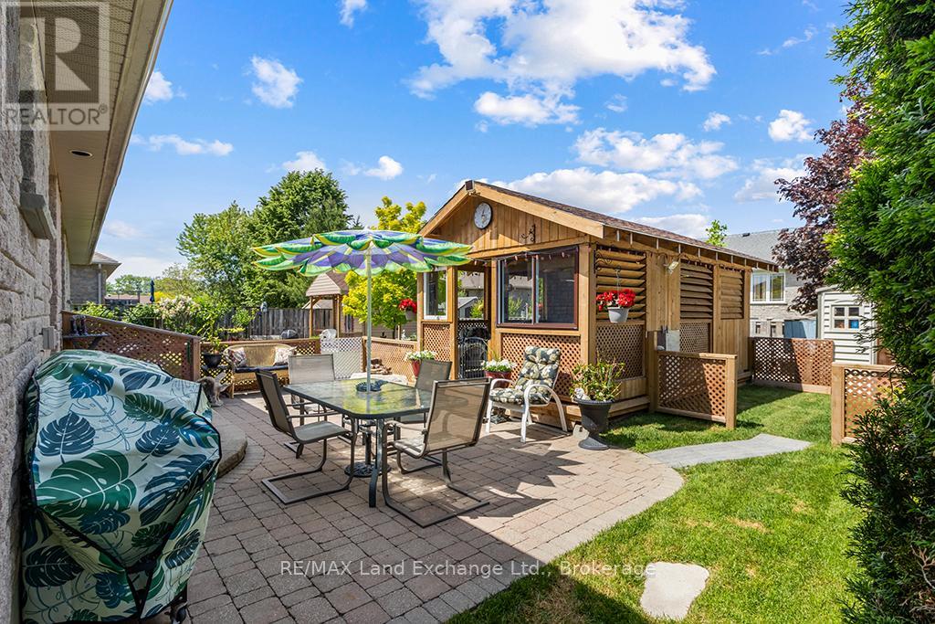 785 WOODLAND DRIVE - 41