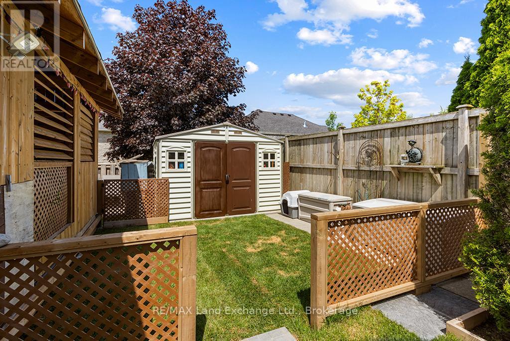 785 WOODLAND DRIVE - 42