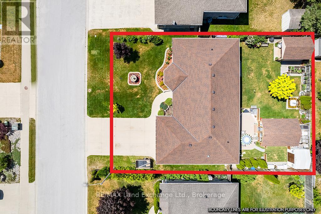 785 WOODLAND DRIVE - 43