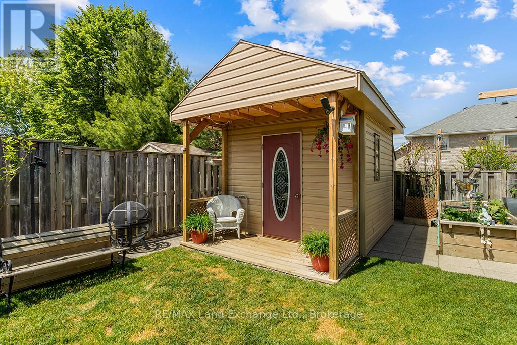 785 WOODLAND DRIVE - 40
