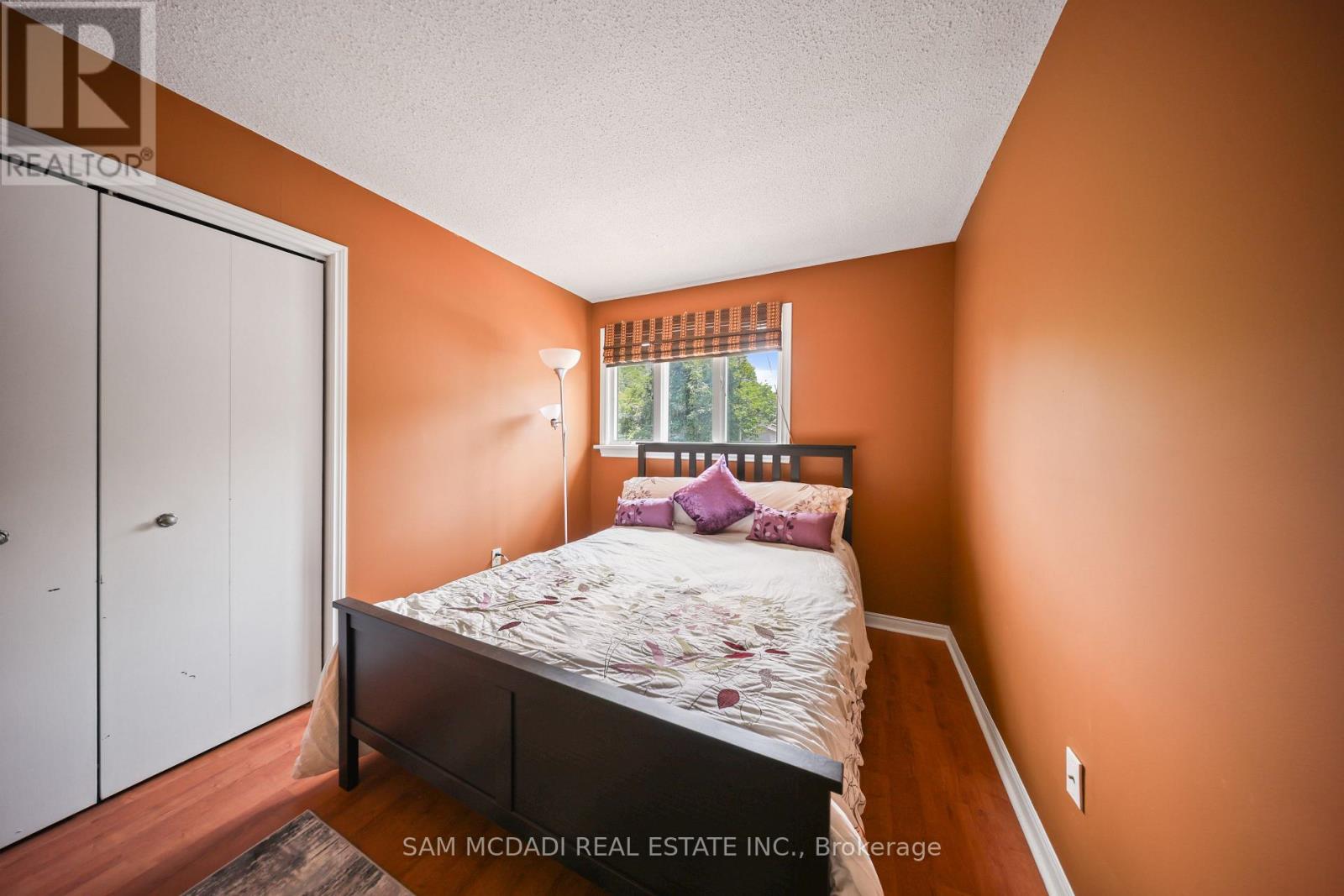 8 NOMAD COURT - 17