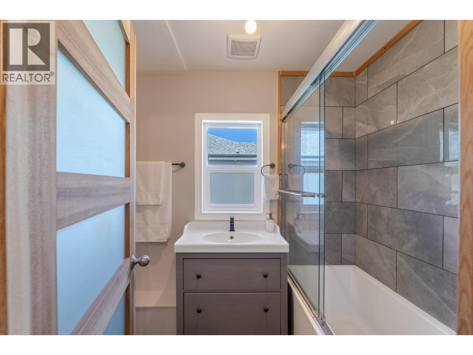 430 6th Avenue - 19