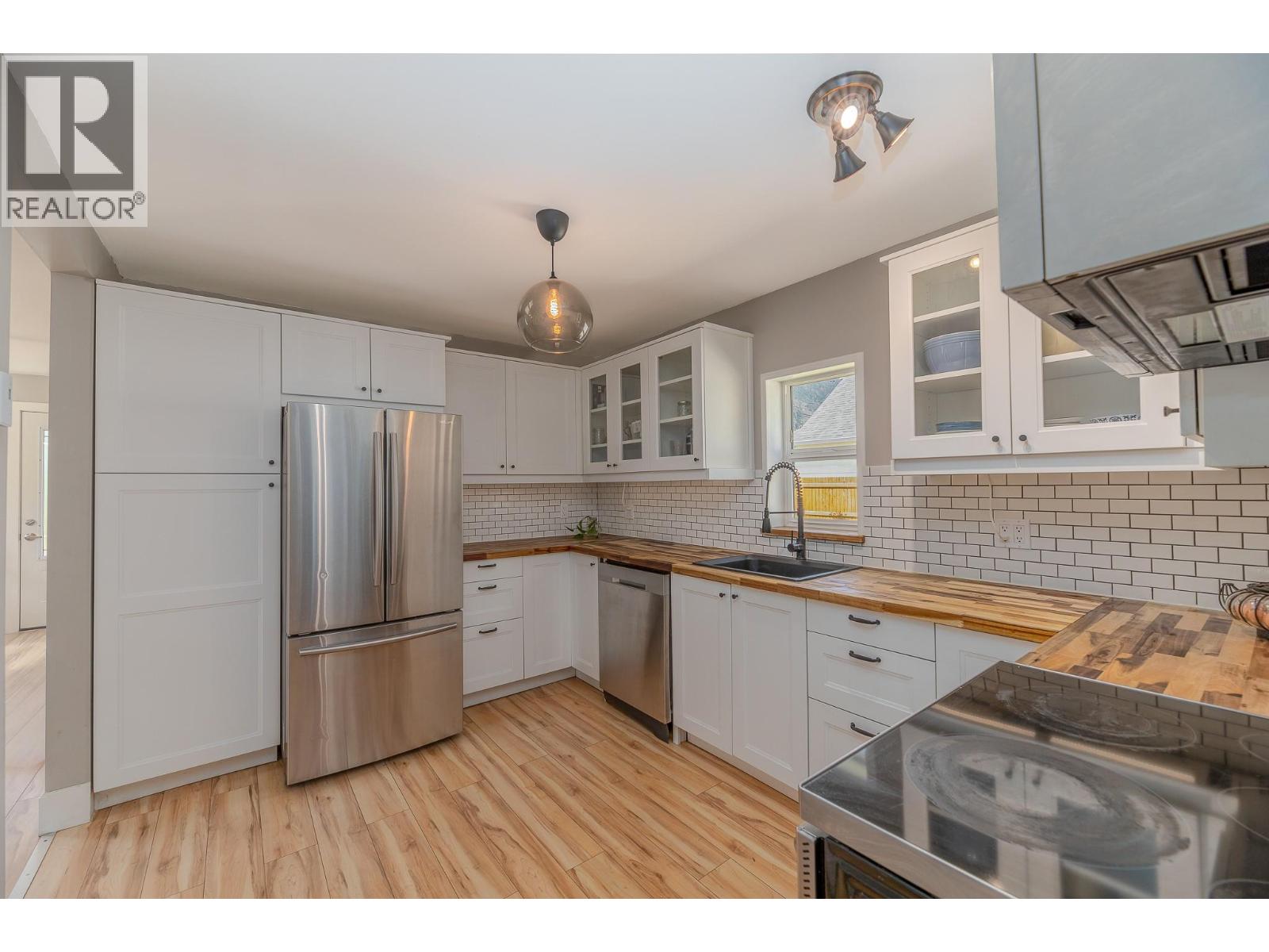 430 6th Avenue - 16