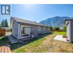 430 6th Avenue, Keremeos, BC V0X1N3 Photo 32