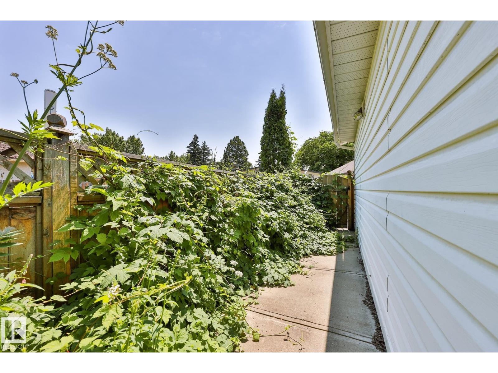 11507 40 AV NW — photo 19
