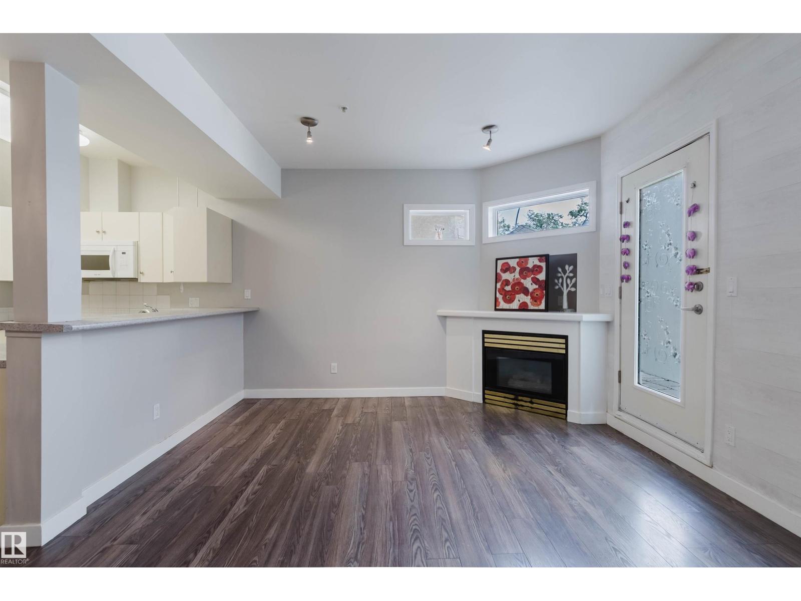 #202 10939 82 AV NW - 17