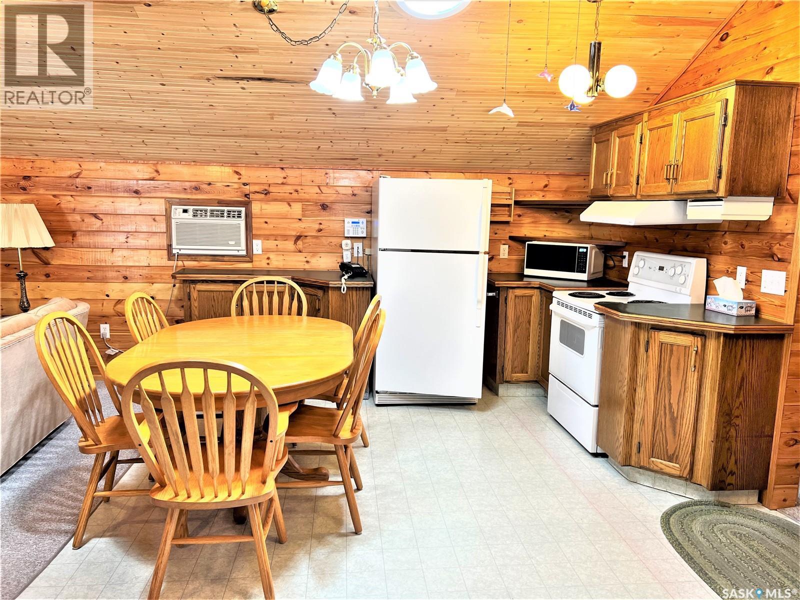 214 Richard DRIVE - Image 17