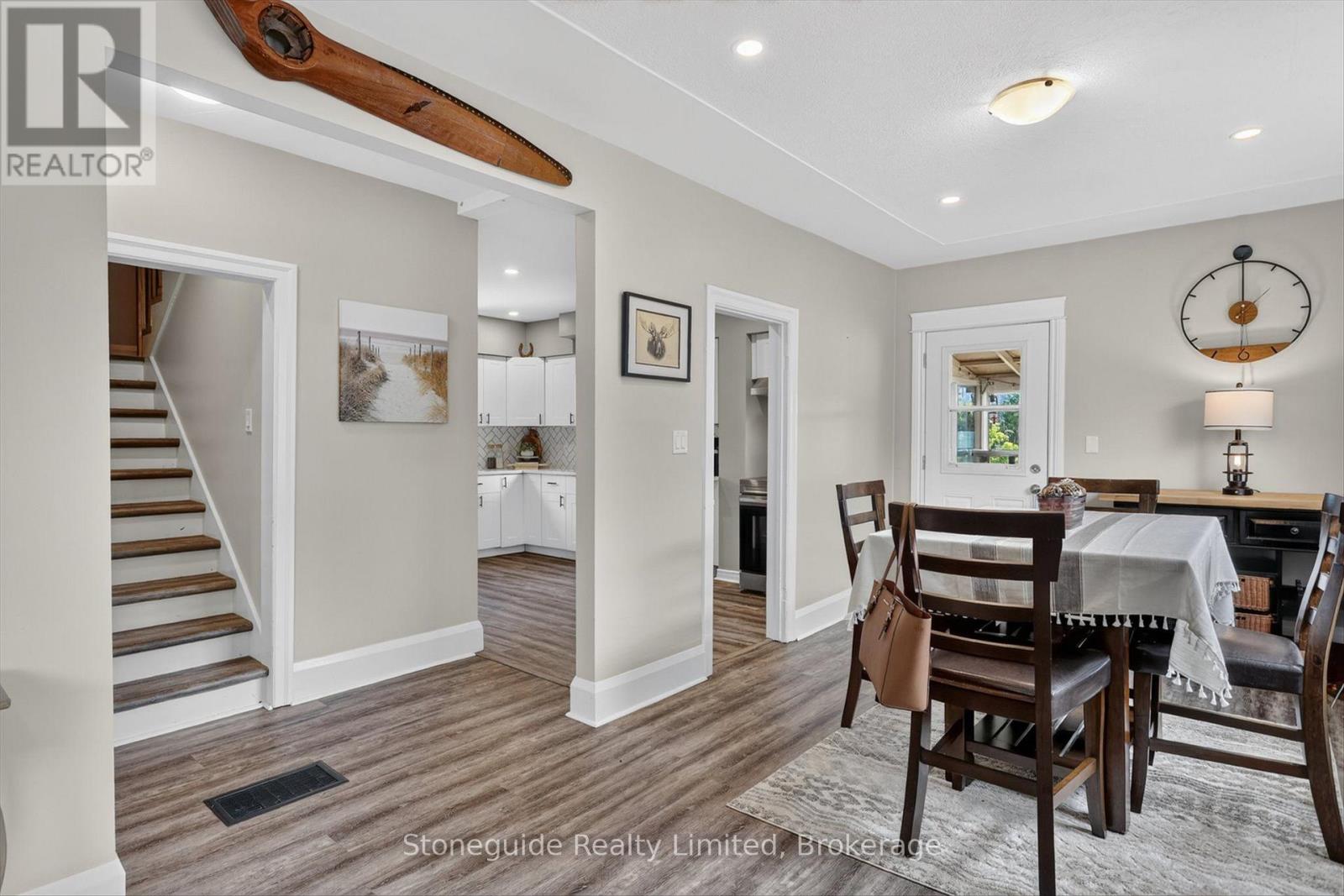 565 RIVERSIDE DRIVE - 11