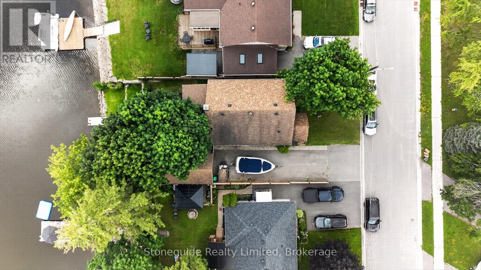 565 RIVERSIDE DRIVE - 45
