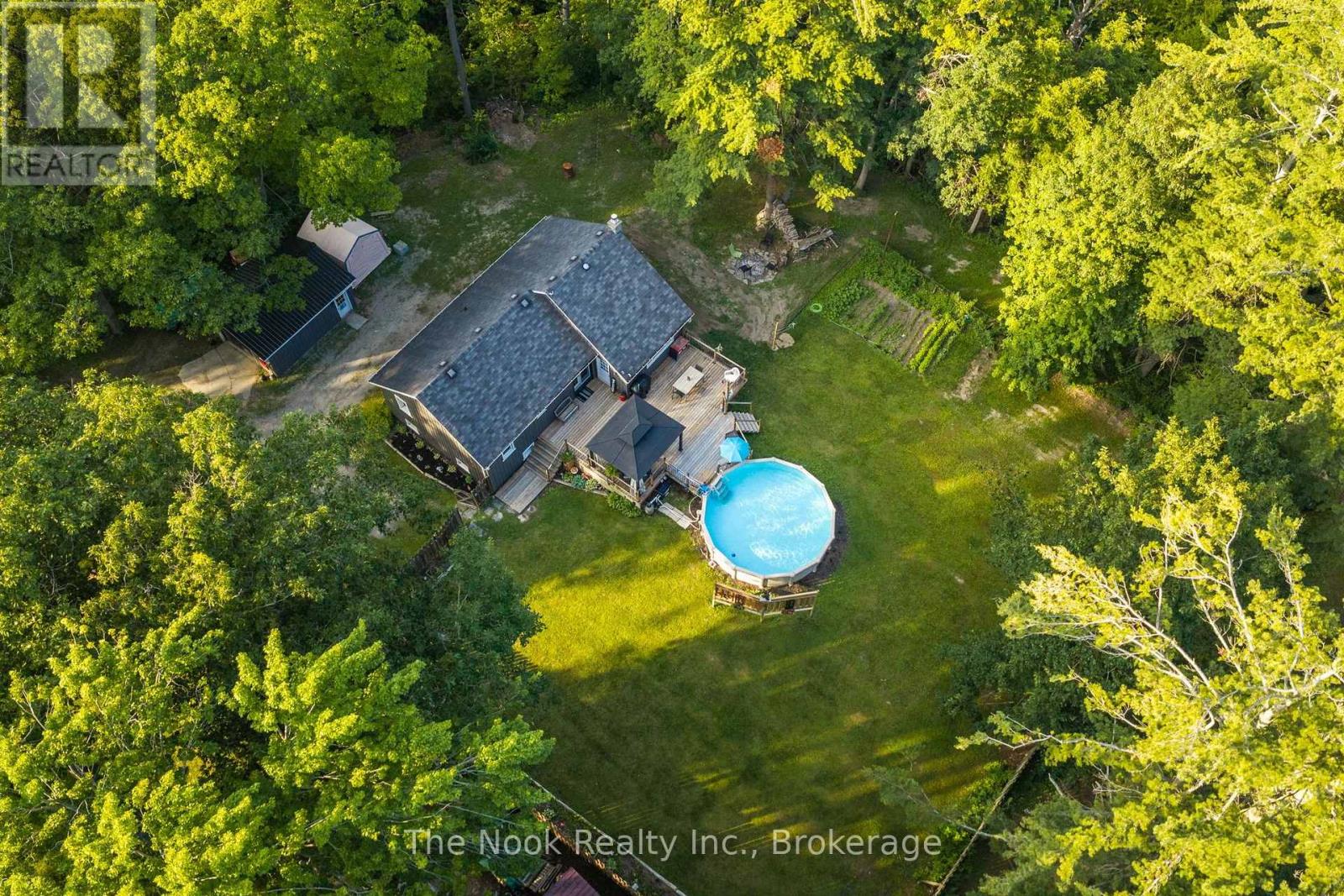 5203 VALLEYVIEW CRESCENT - 1