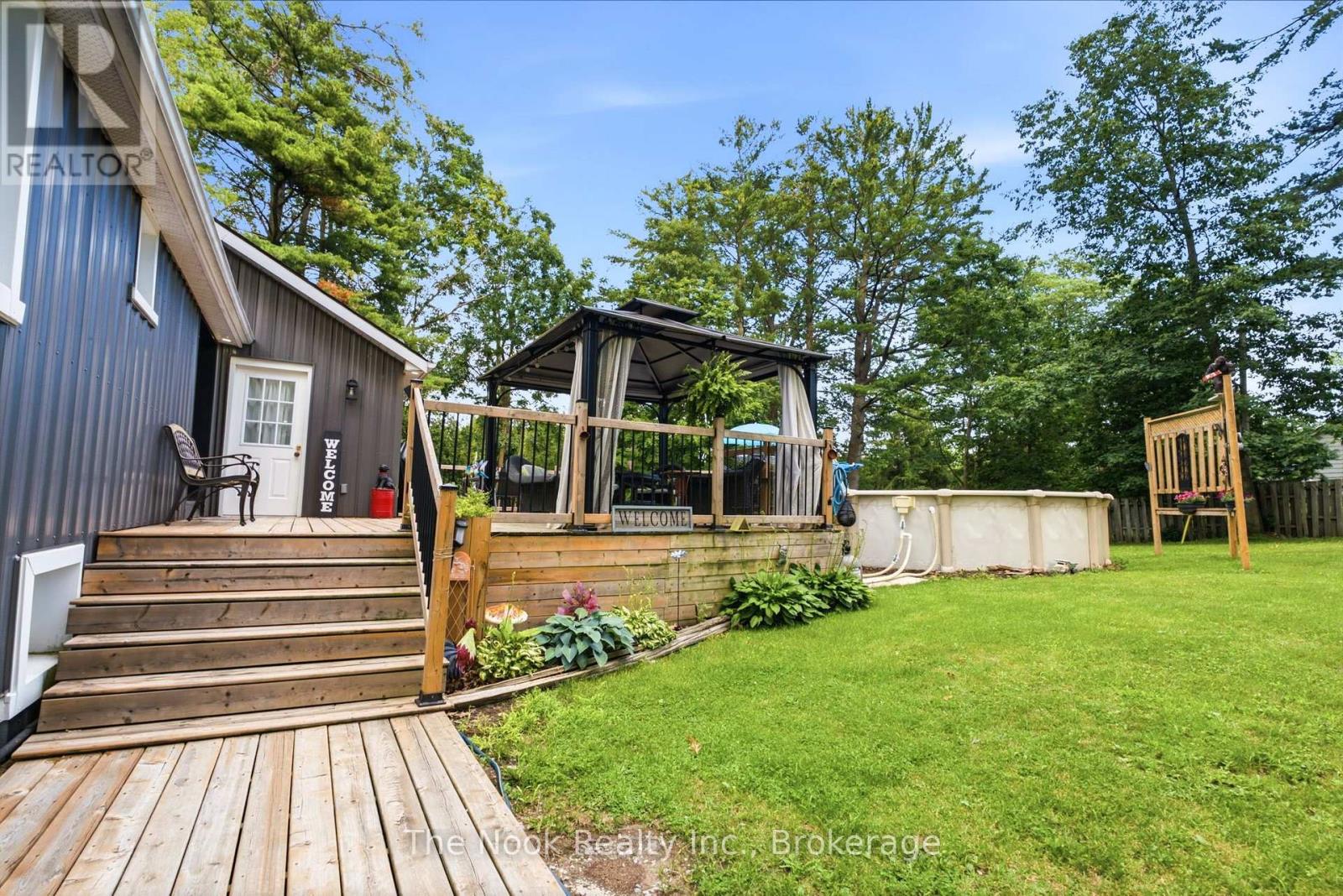 5203 VALLEYVIEW CRESCENT - 4