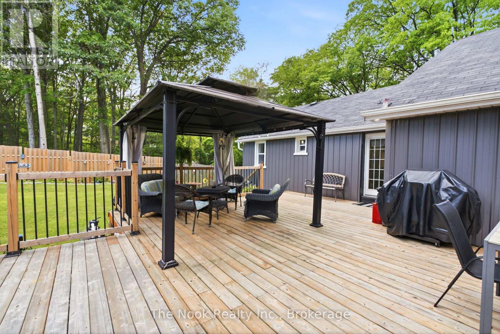 5203 VALLEYVIEW CRESCENT - 6