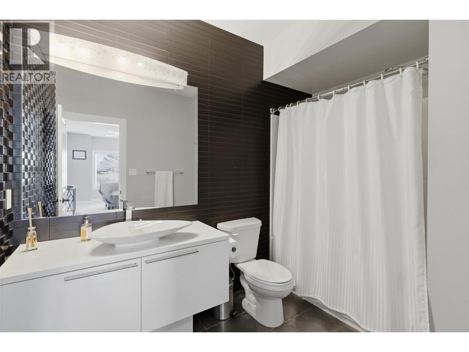 #411 5170 Dallas Drive - 14