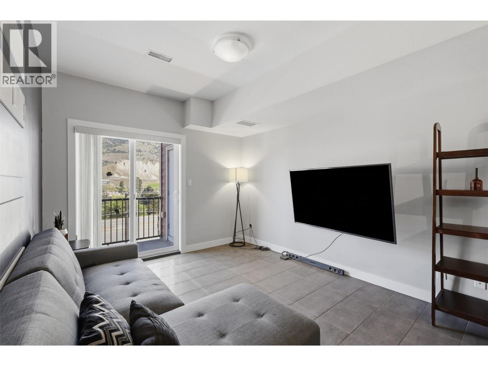 #411 5170 Dallas Drive - 9