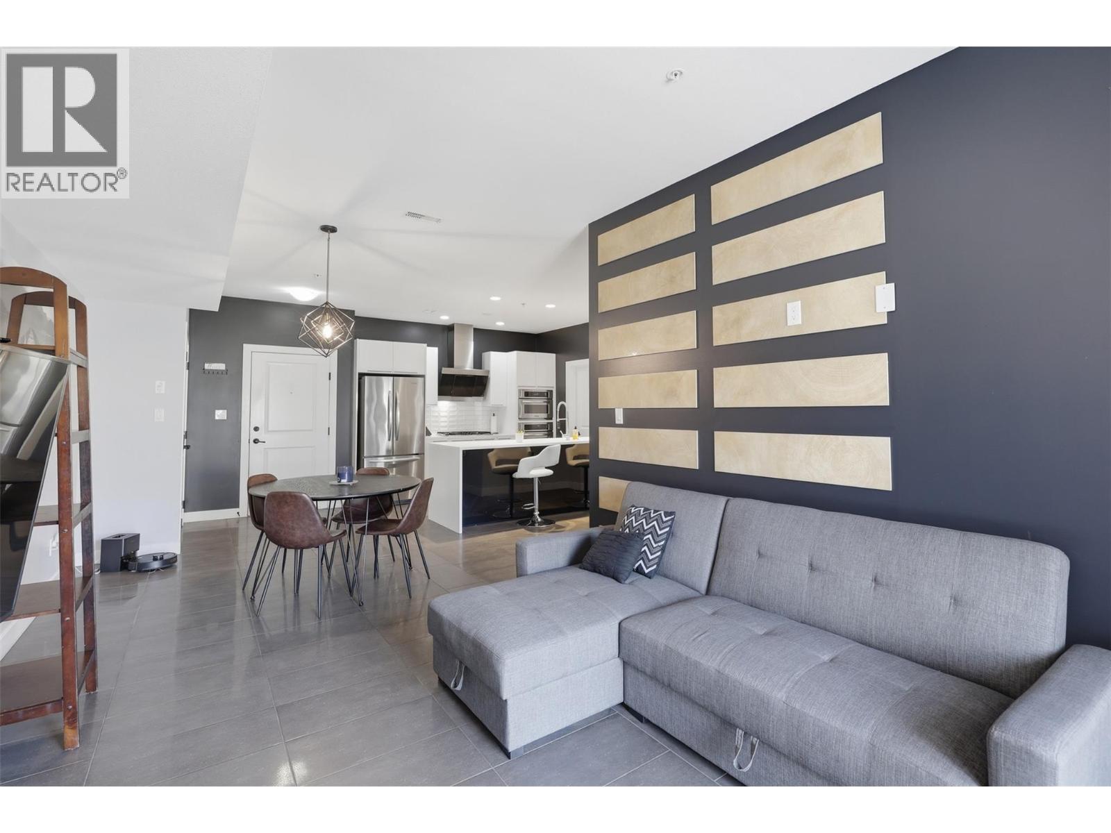 #411 5170 Dallas Drive - 10