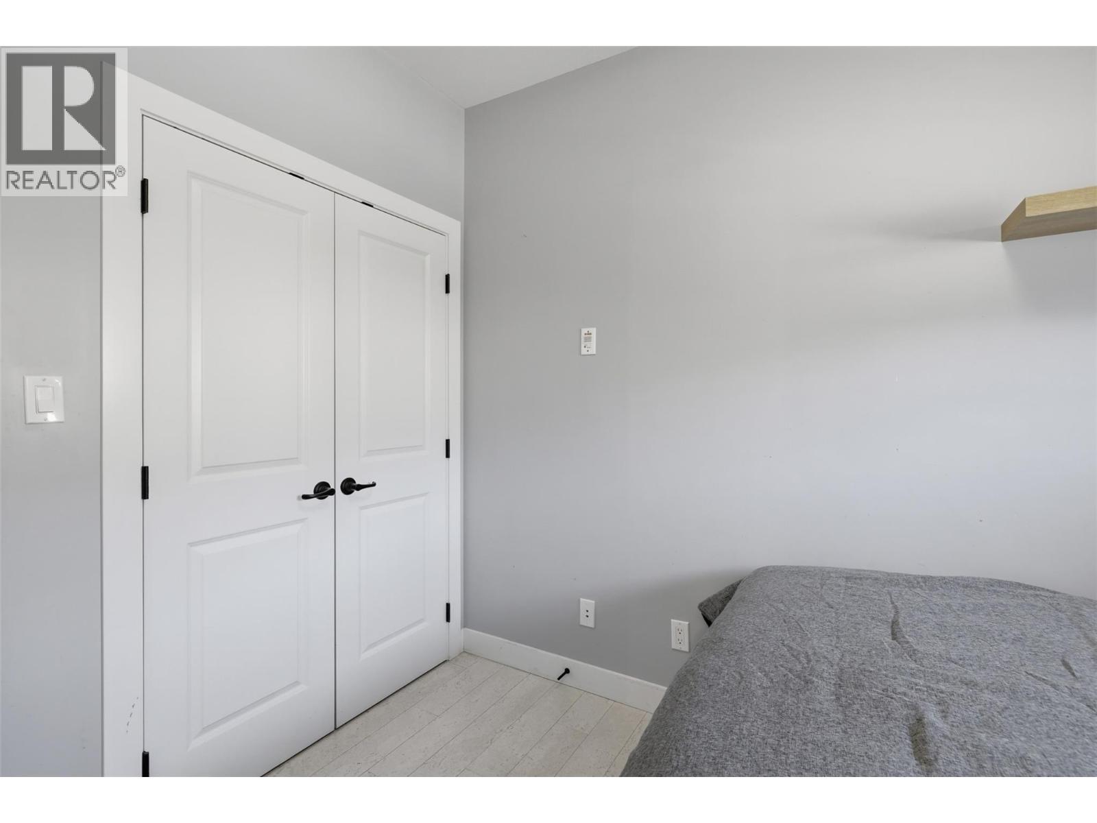 #411 5170 Dallas Drive - 18