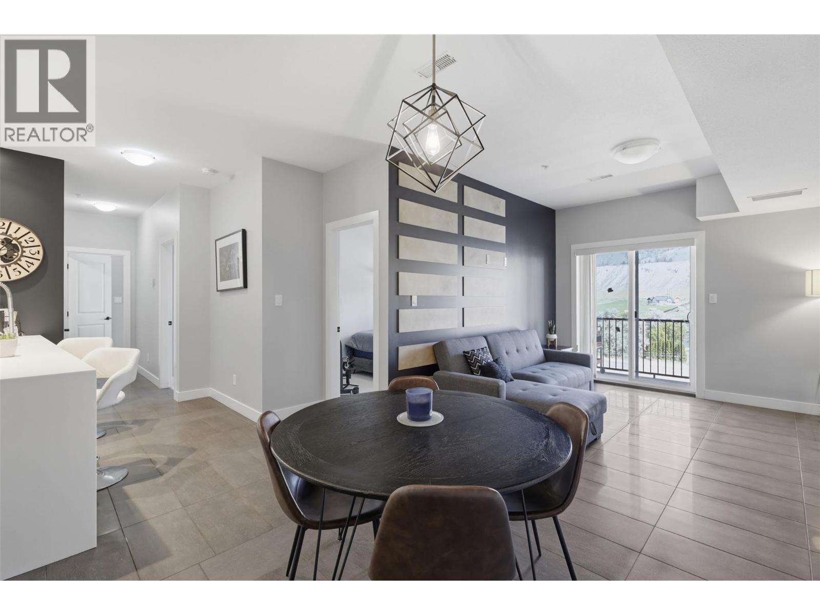#411 5170 Dallas Drive - 6