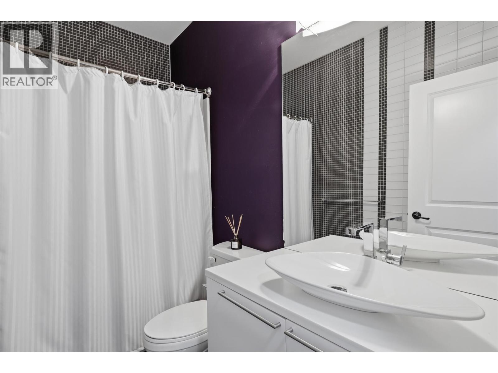 #411 5170 Dallas Drive - 22