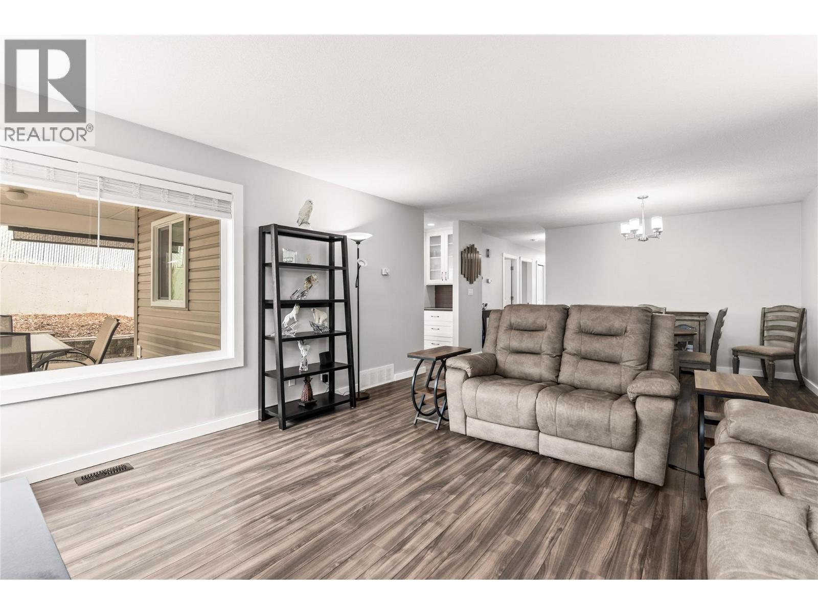 #104 1108 14 Avenue - 12