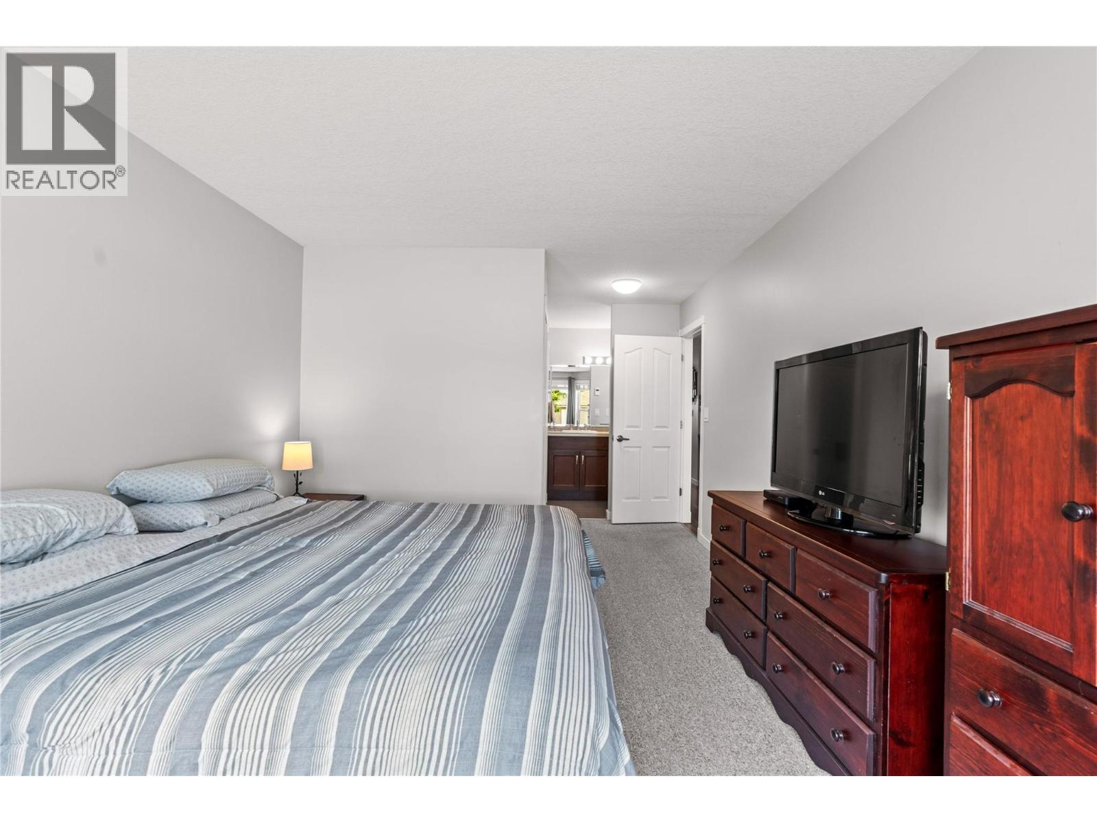 #104 1108 14 Avenue - 21