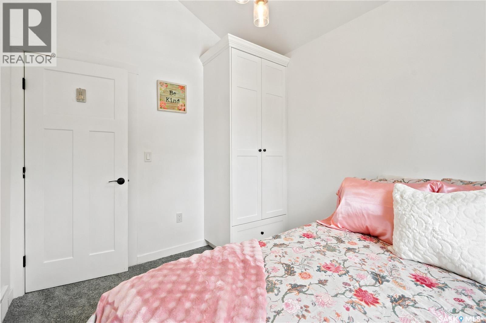 919A F AVENUE N - Image 27
