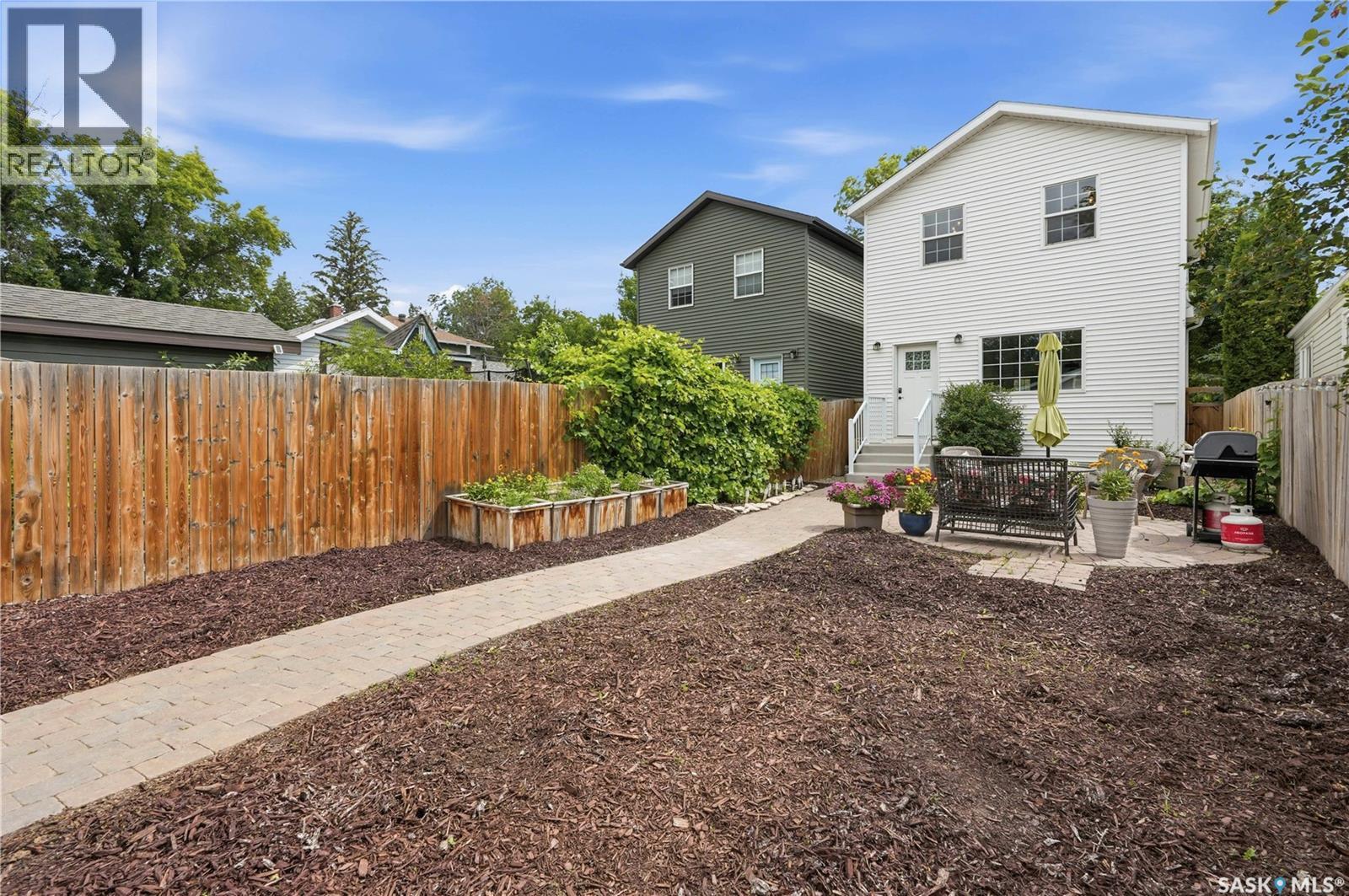 919A F AVENUE N - Image 38