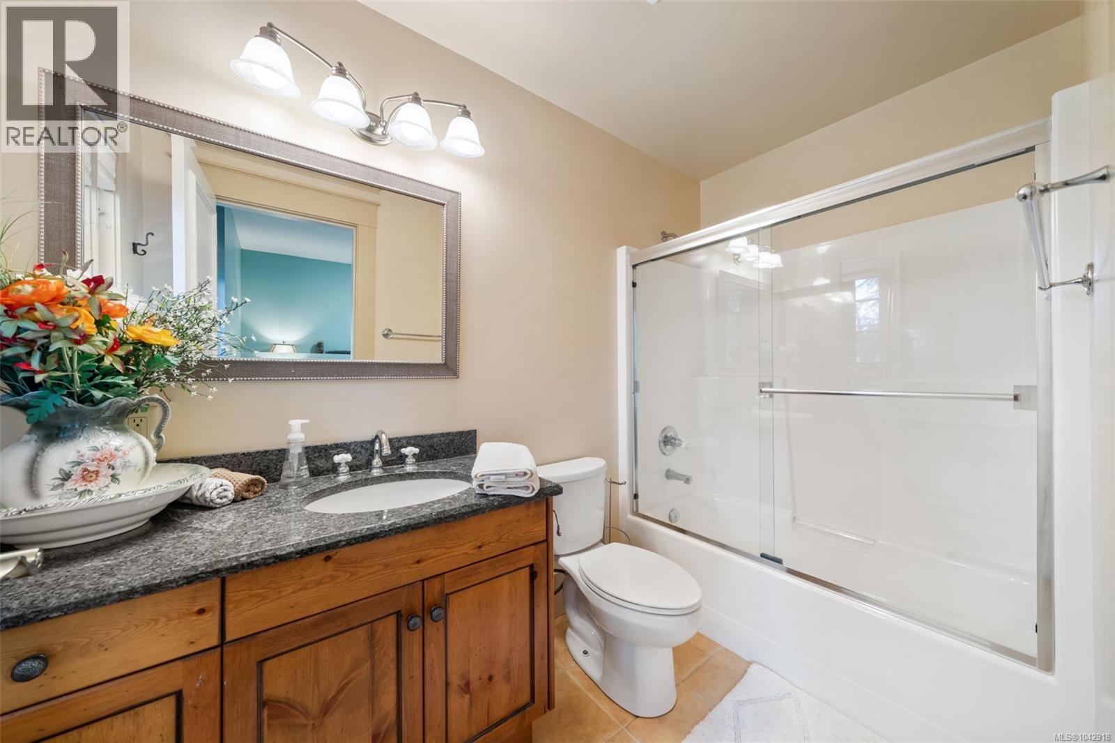 1874 West Shawnigan Lake Rd - 38