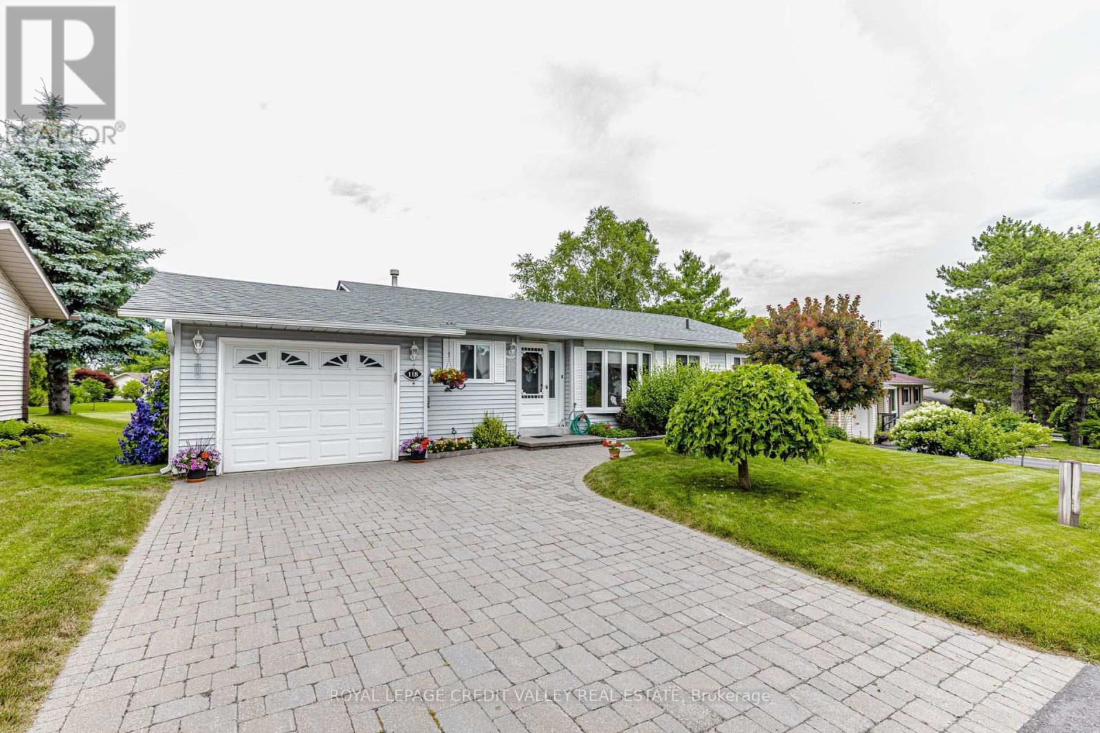 118 TECUMSETH PINES DRIVE - 1