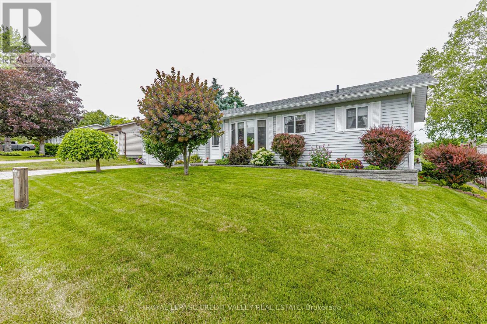 118 TECUMSETH PINES DRIVE - 2