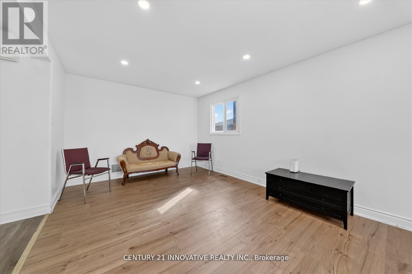 23 NORTHGATE BOULEVARD - 12