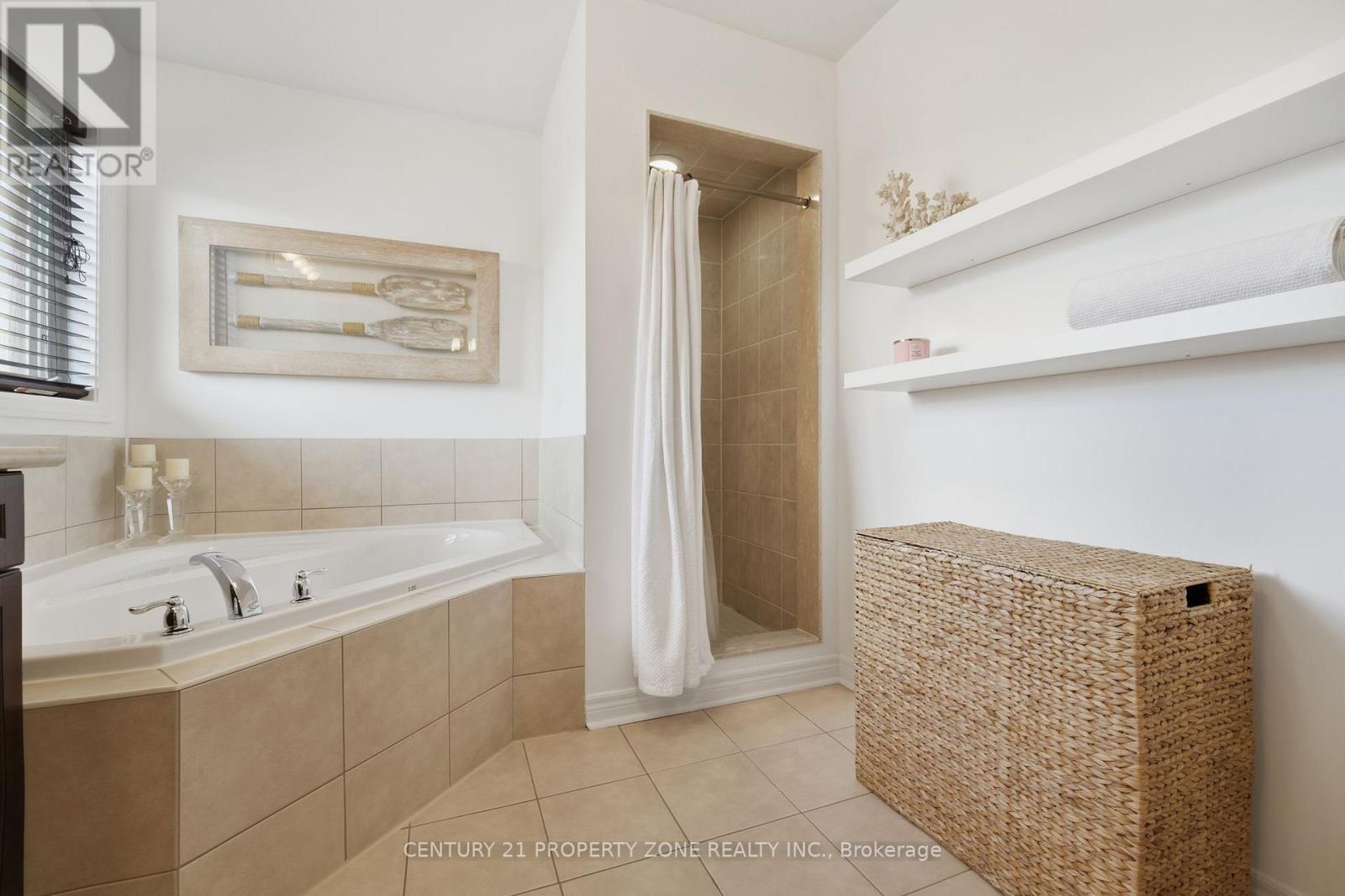 486 VAN KIRK DRIVE - 22