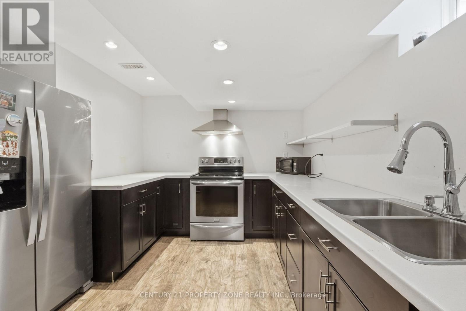 486 VAN KIRK DRIVE - 34