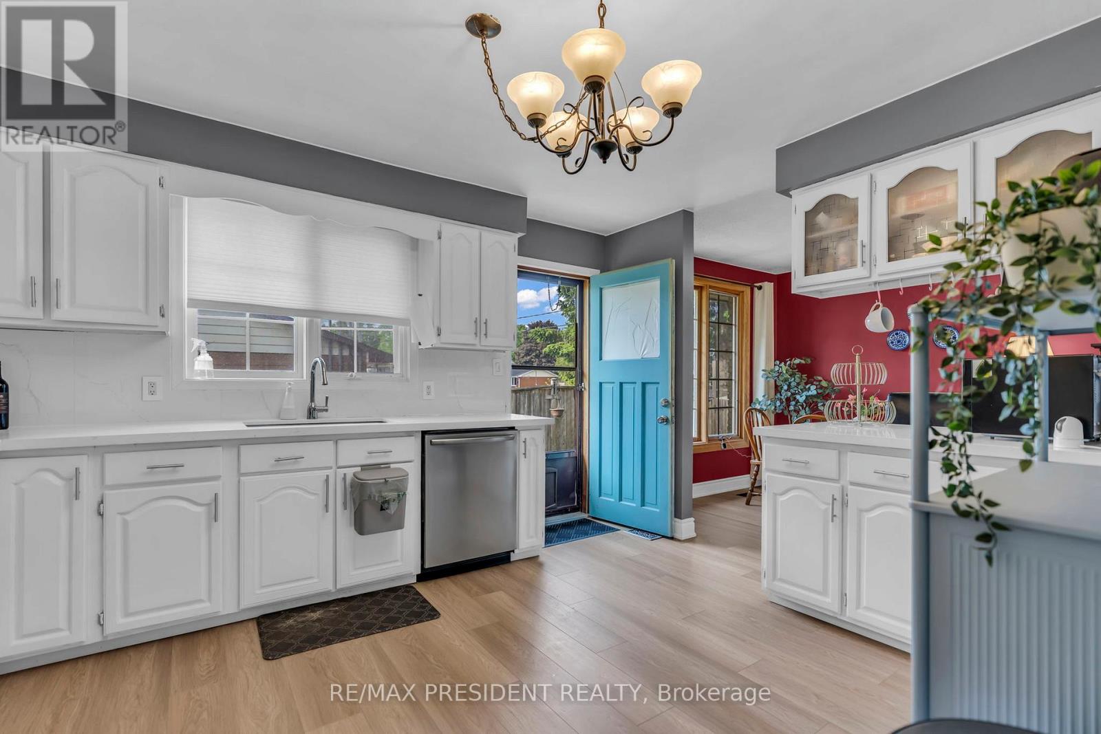 265 CATHARINE STREET - 23