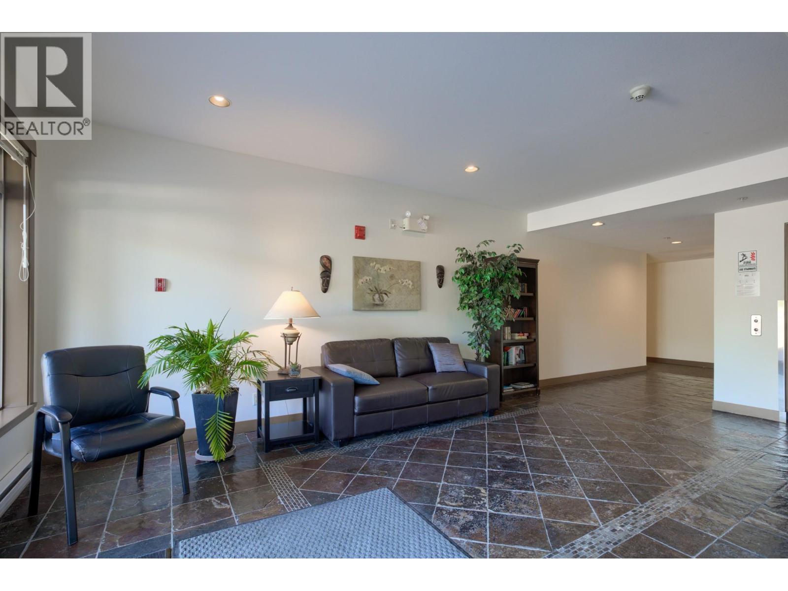 #206 3533 Carrington Road - 25