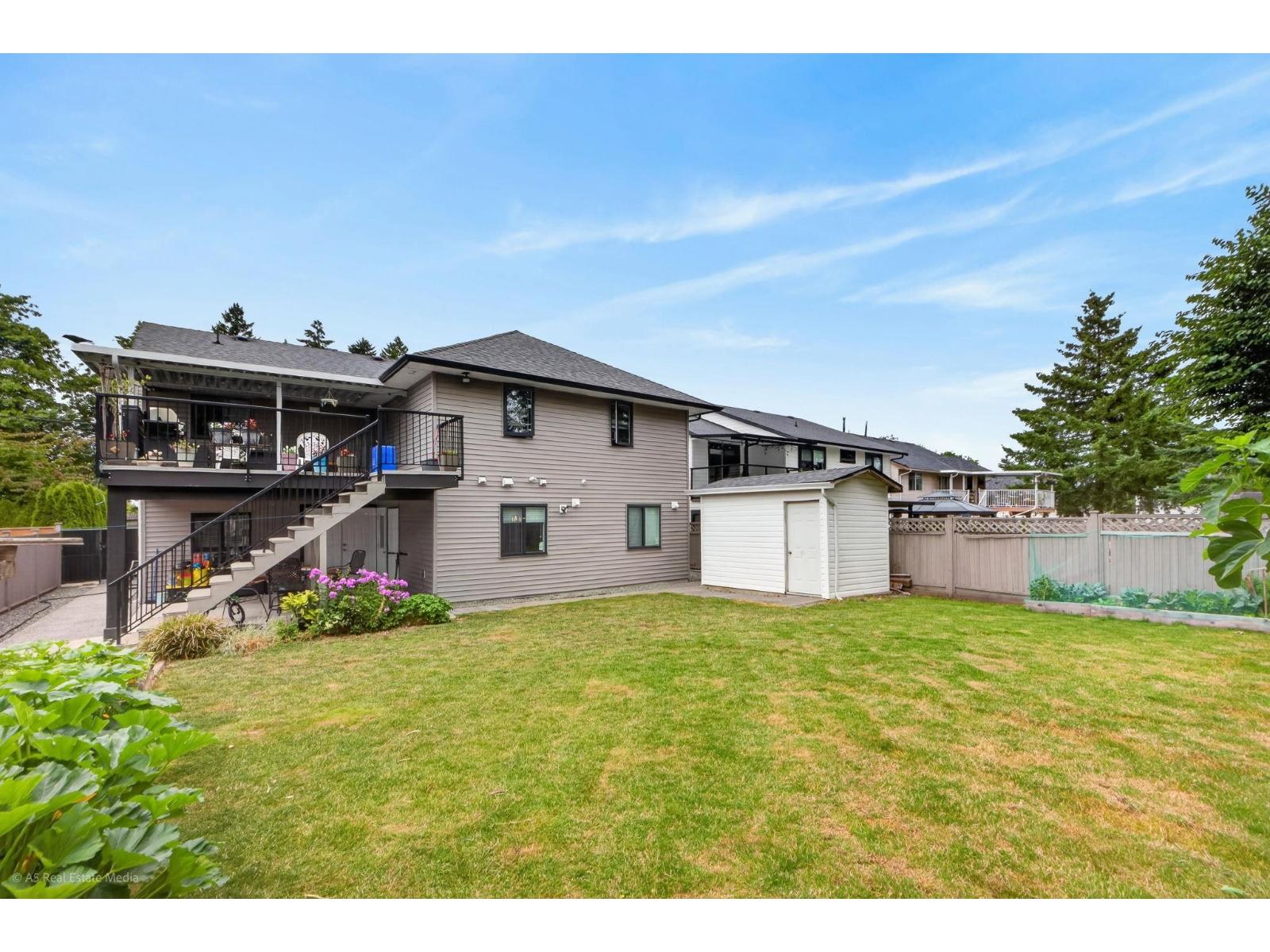 7 Bed, 5 Bath House for Sale in Surrey – 16166 92 AVENUE, Surrey – MLS# R3142795 - Image 37