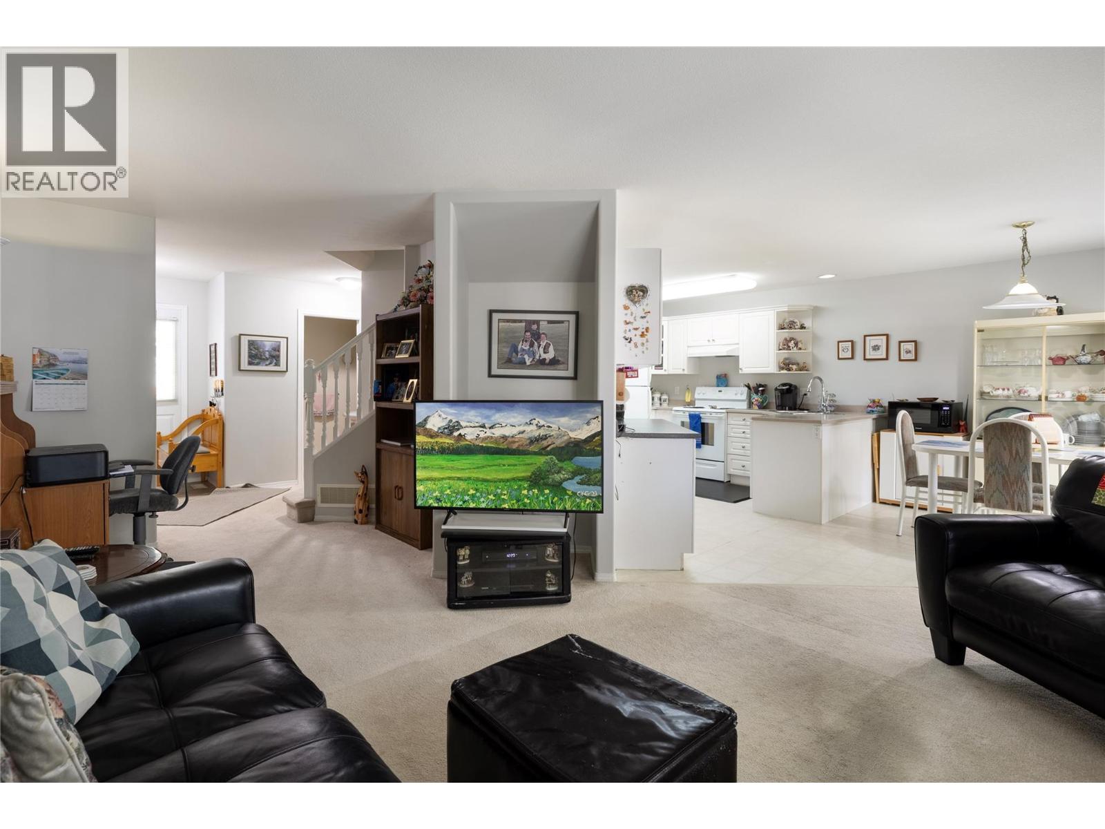 #35 5886 Okanagan Landing Road - 19