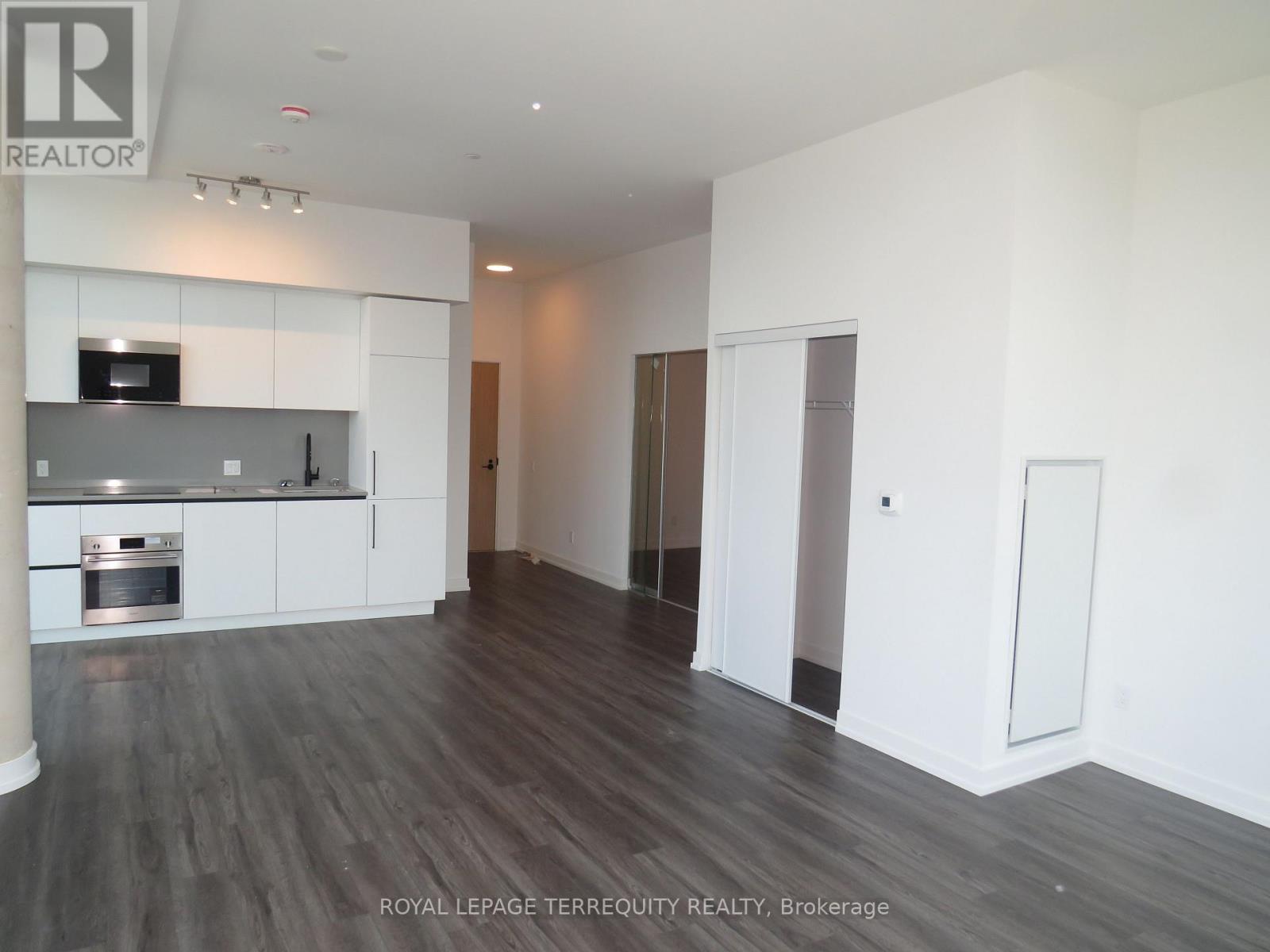 #3304 35 PARLIAMENT STREET - 9